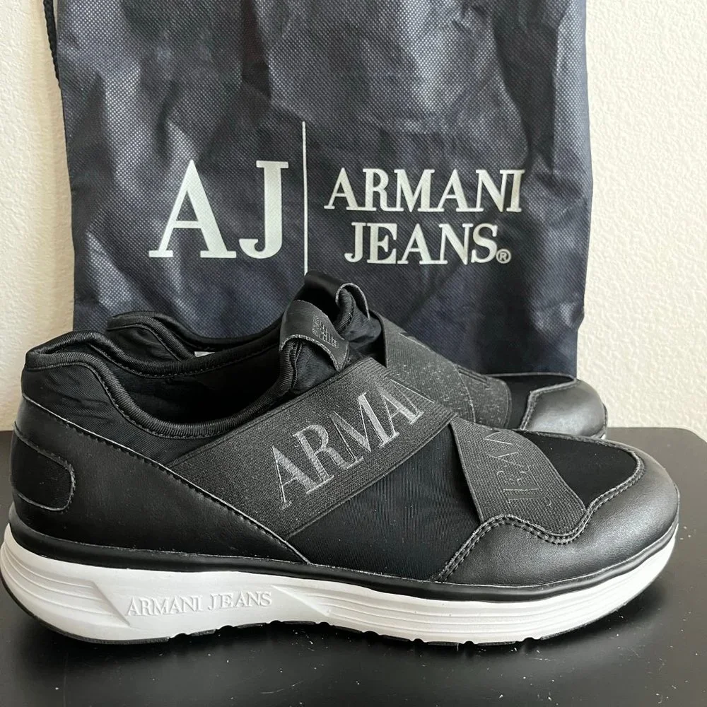 NWOT Armani Jean's Men's Black Elastic Runner Sneakers Shoes Size 8.5